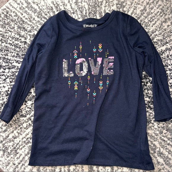 5 for $25 💕 item Sequence shirt - Picture 1 of 1